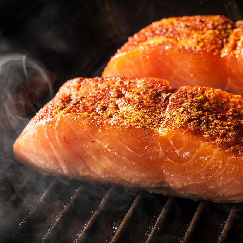 Zoomed in salmon on grill pan